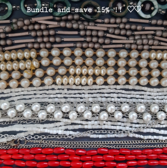 Silvery white beaded necklace - Picture 8 of 8